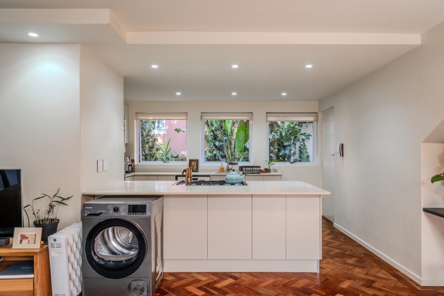 2 Bedroom Property for Sale in Three Anchor Bay Western Cape